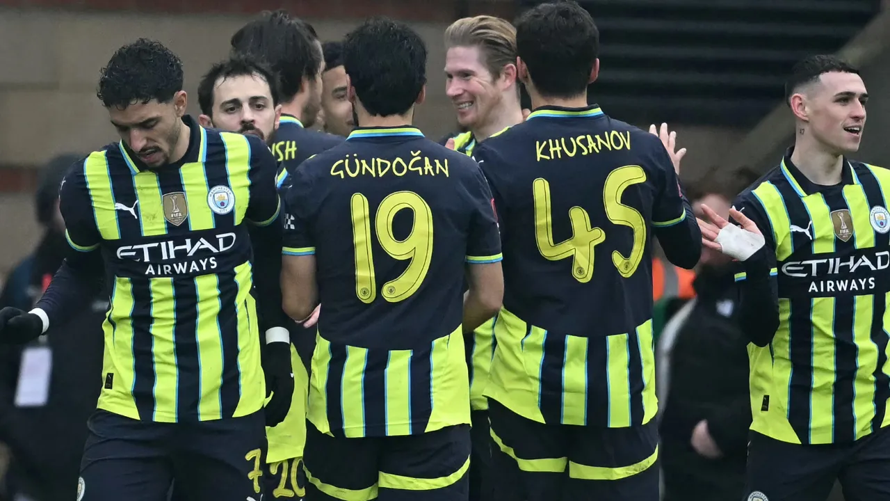  FA Cup: Kevin De Bruyne spares Man City blushes at Leyton Orient Photograph: (AFP) 