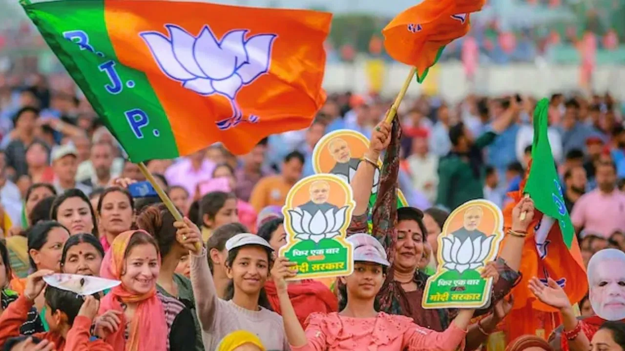  Delhi Election Results: BJP crosses majority in early trends, AAP trails Photograph: (PTI) 