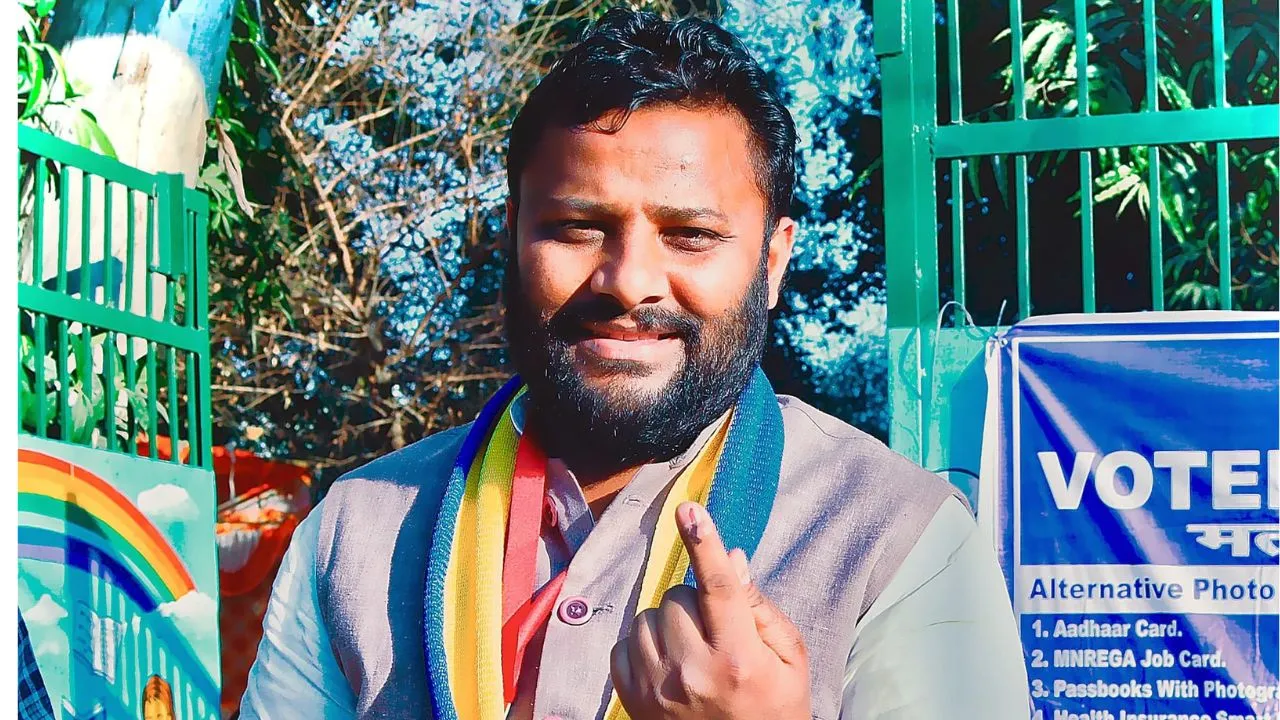  Aam Aadmi Party leader Kuldeep Kumar Photograph: (X/@KuldeepKumarAAP) 
