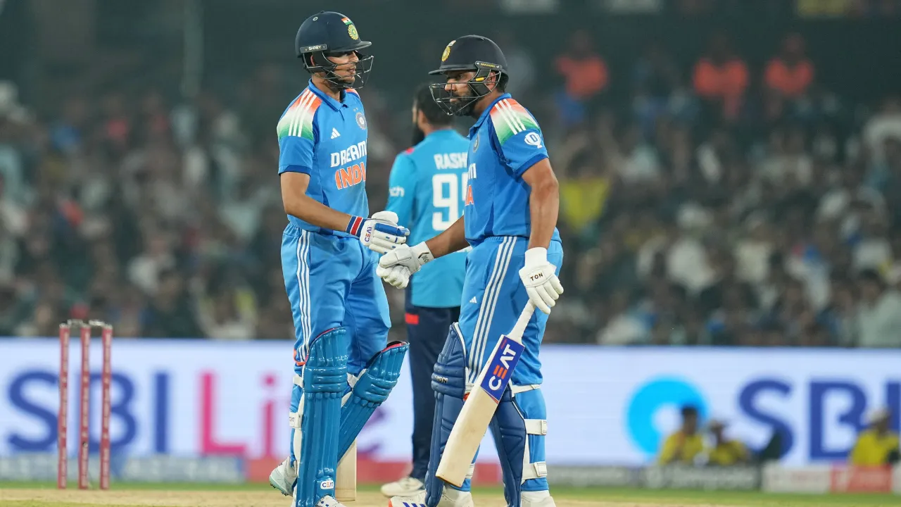  Rohit Sharma and Shubman Gill Photograph: (X (@BCCI)) 