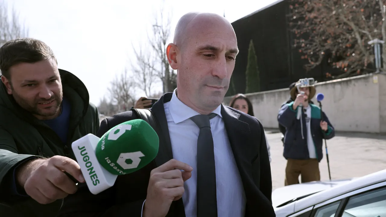  Football kiss scandal: Trial of Spain's ex-soccer chief Luis Rubiales ends, verdict soon Photograph: (AFP) 