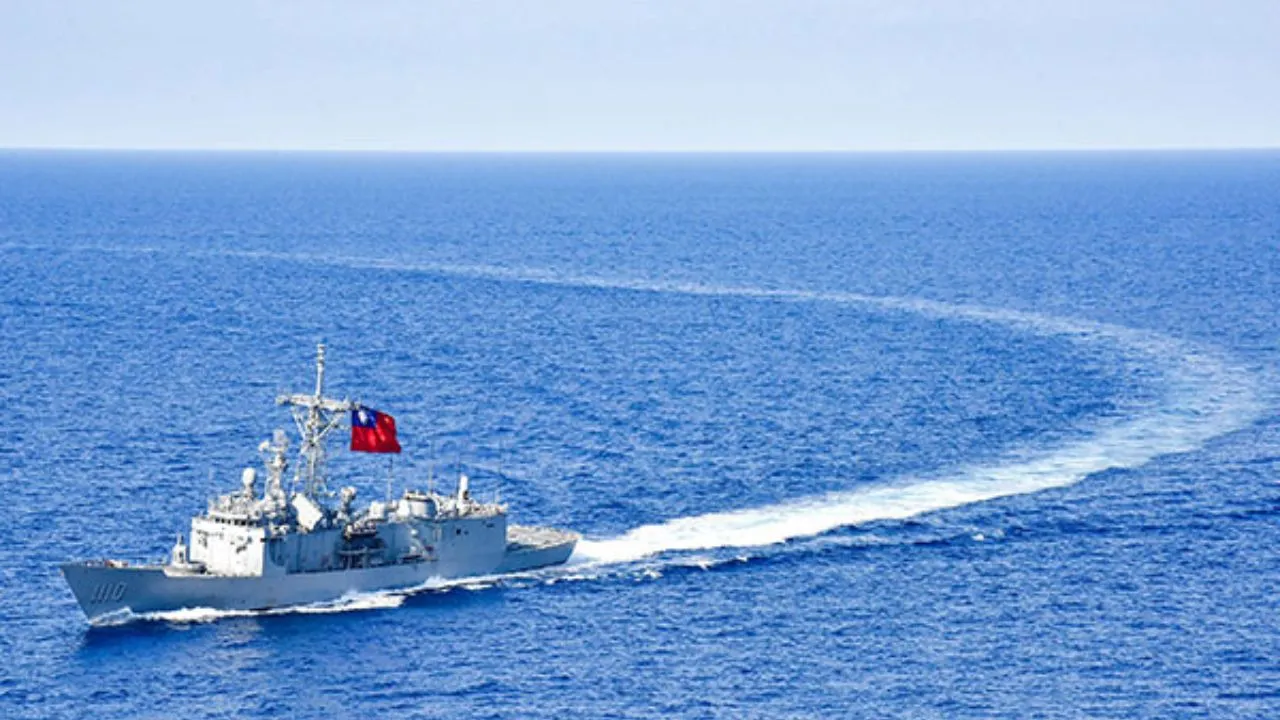  Taiwan detects 19 Chinese aircraft, 8 vessels around its territory Photograph: (ANI) 