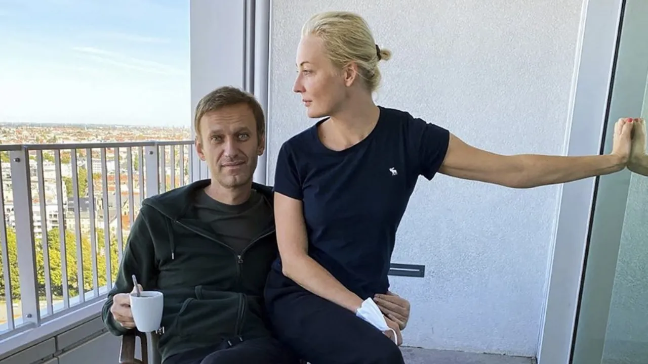  File Photo: This handout picture posted on September 21, 2020 on the Instagram account of @navalny shows Russian opposition leader Alexei Navalny and his wife Yulia Navalnaya in Berlin's Charite hospital. Photograph: (AFP) 