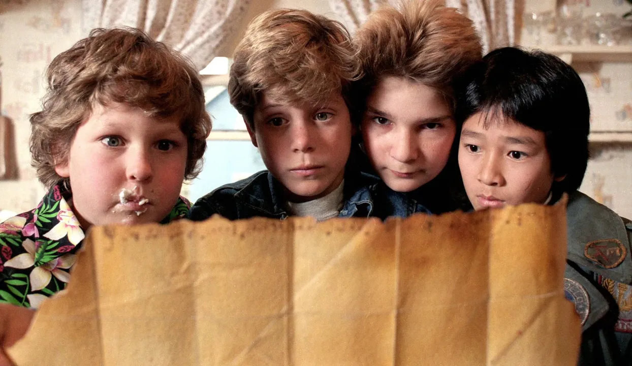  The Goonies Photograph: (X/wbpictures) 
