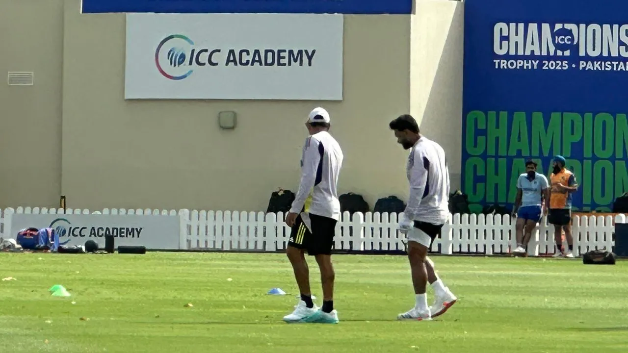  Champions Trophy Pant suffers blow to knee in training as India jolted by injury scare Photograph: (Others) 