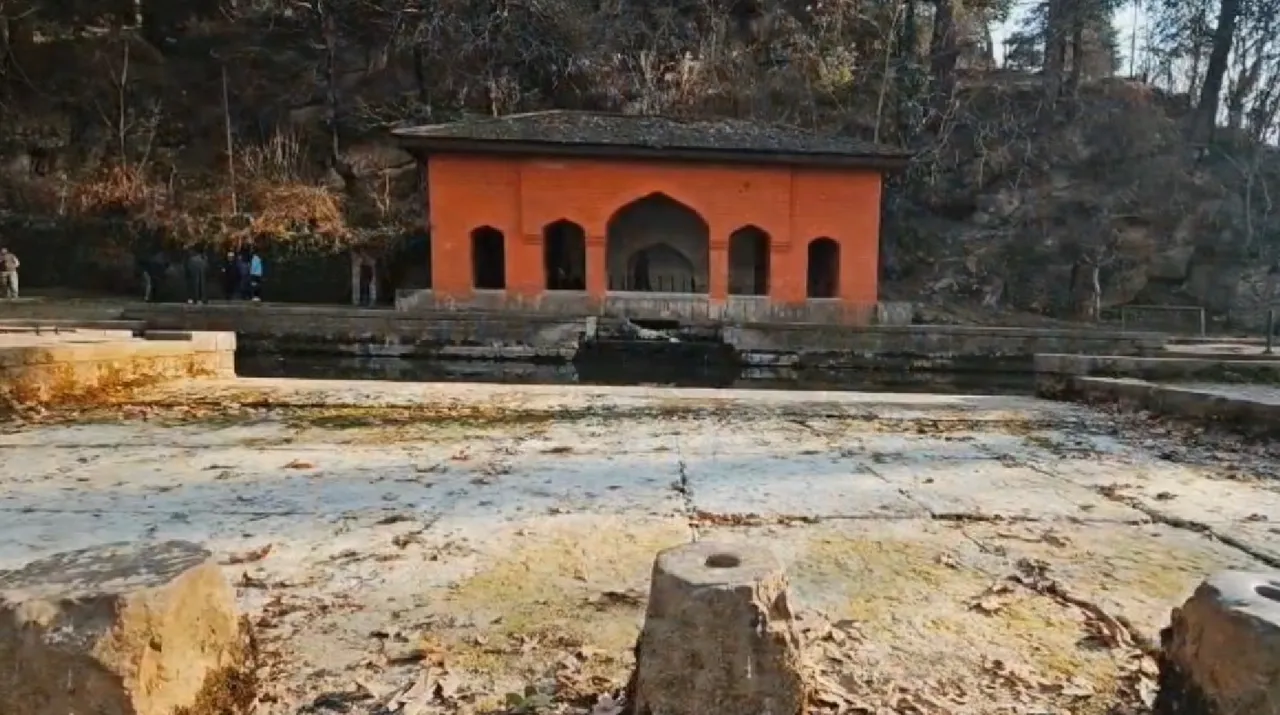  One of the most famous water springs in South Kashmir at the Achabal Mughal Garden has dried up completely 