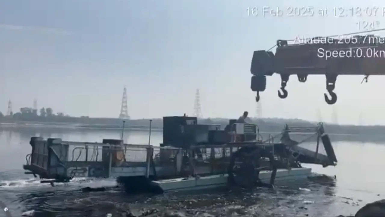  Work starts to clean the Yamuna River. Photograph: (A grab from video shared by Office of Delhi Lt Governor.) 