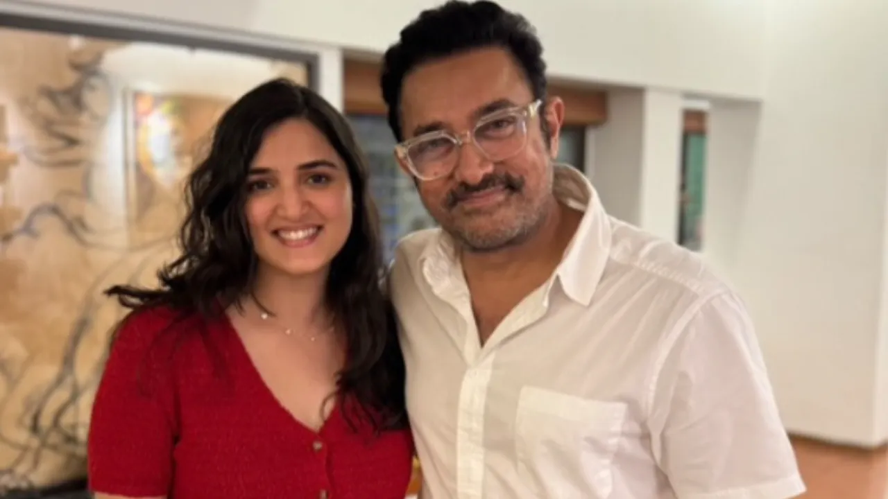  Actress Tanvika Parlikar with Aamir Khan  Photograph: (Instagram/@Tanvika Parlikar ) 