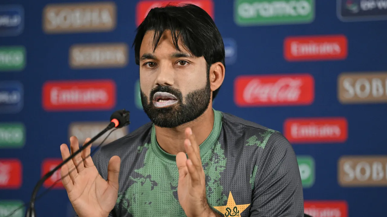  Champions Trophy 2025: Here's how Pakistan could still qualify for semis despite defeat against New Zealand Photograph: (AFP) 
