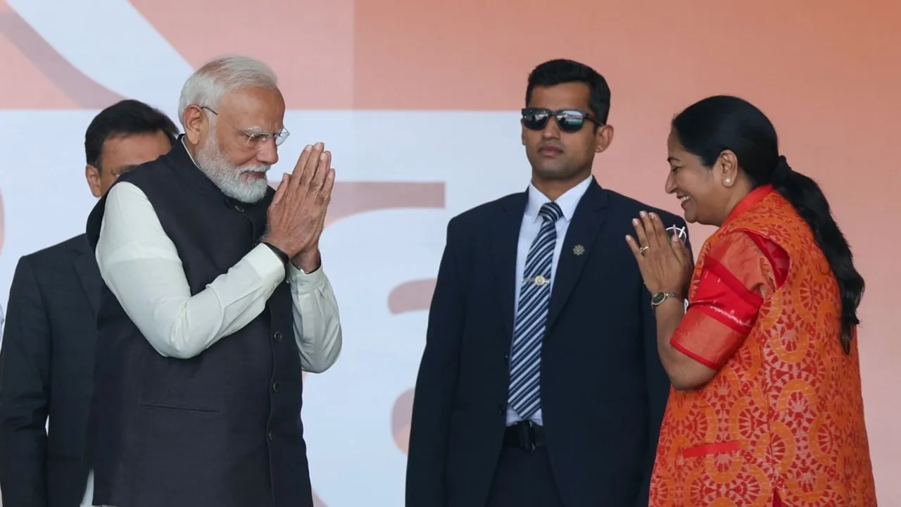  PM Modi expresses confidence in Delhi CM Rekha Gupta's leadership; 'she has risen from the grassroots' Photograph: (X) 