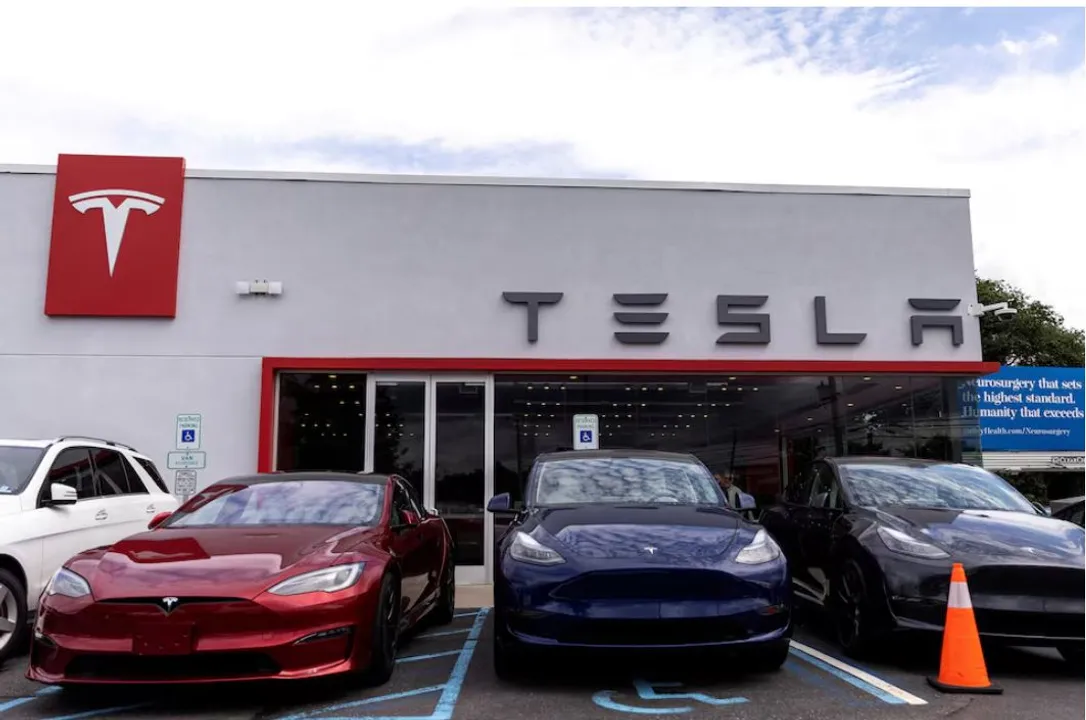  Tesla cited by US regulators over worker’s electrocution at Texas plant   Photograph: (Reuters) 
