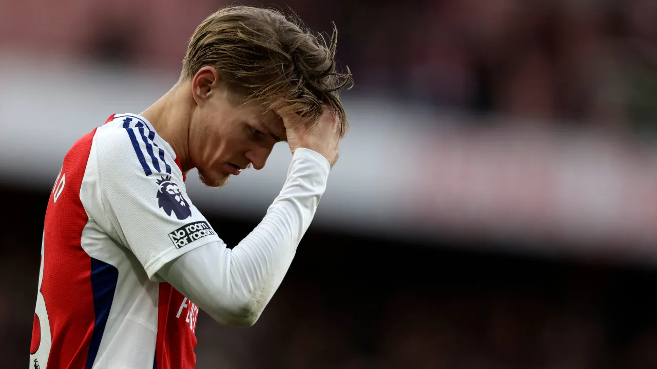  Premier League: Arsenal's title hopes suffer blow after West Ham defeat Photograph: (AFP) 