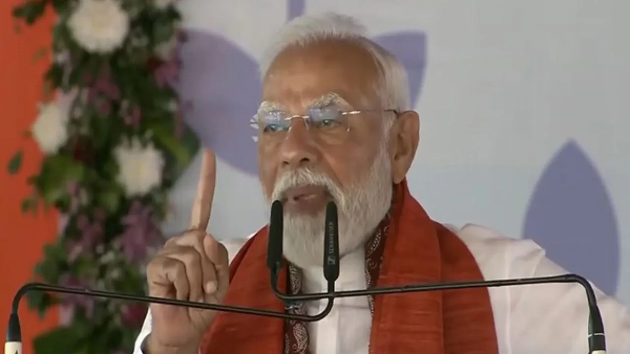  PM Modi slams Lalu Yadav over 'faaltu hai Kumbh' remark Photograph: (ANI) 