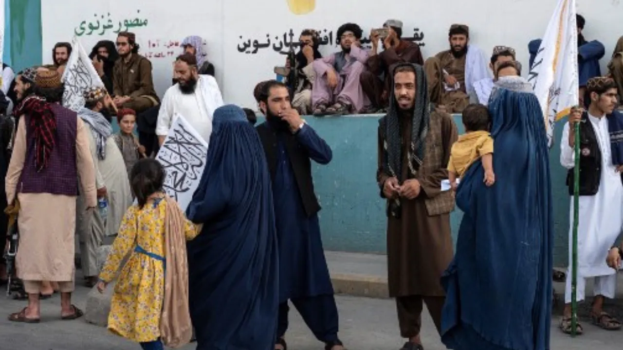  On February 4, Taliban authorities arrested  two employees of the radio station and imposed a ban on its broadcast over it alleged cooperation with an overseas TV channel, AP reported.  Photograph: (AFP) 