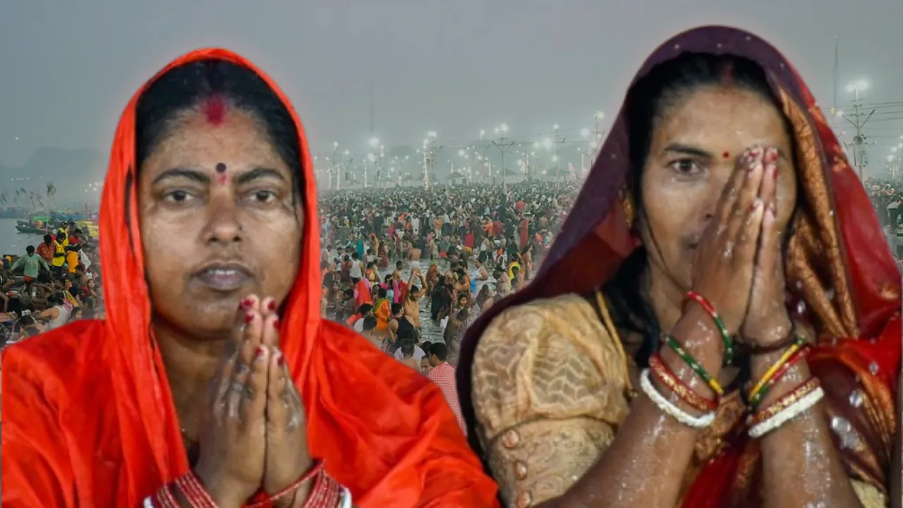  Pilgrims offer prayers after taking a holy dip in Sangam, the confluence of Ganges, Yamuna and mythical Saraswati rivers, on the occasion of Maha Shivaratri during the Maha Kumbh Mela festival in Prayagraj on February 26, 2025. Photograph: (Other) 