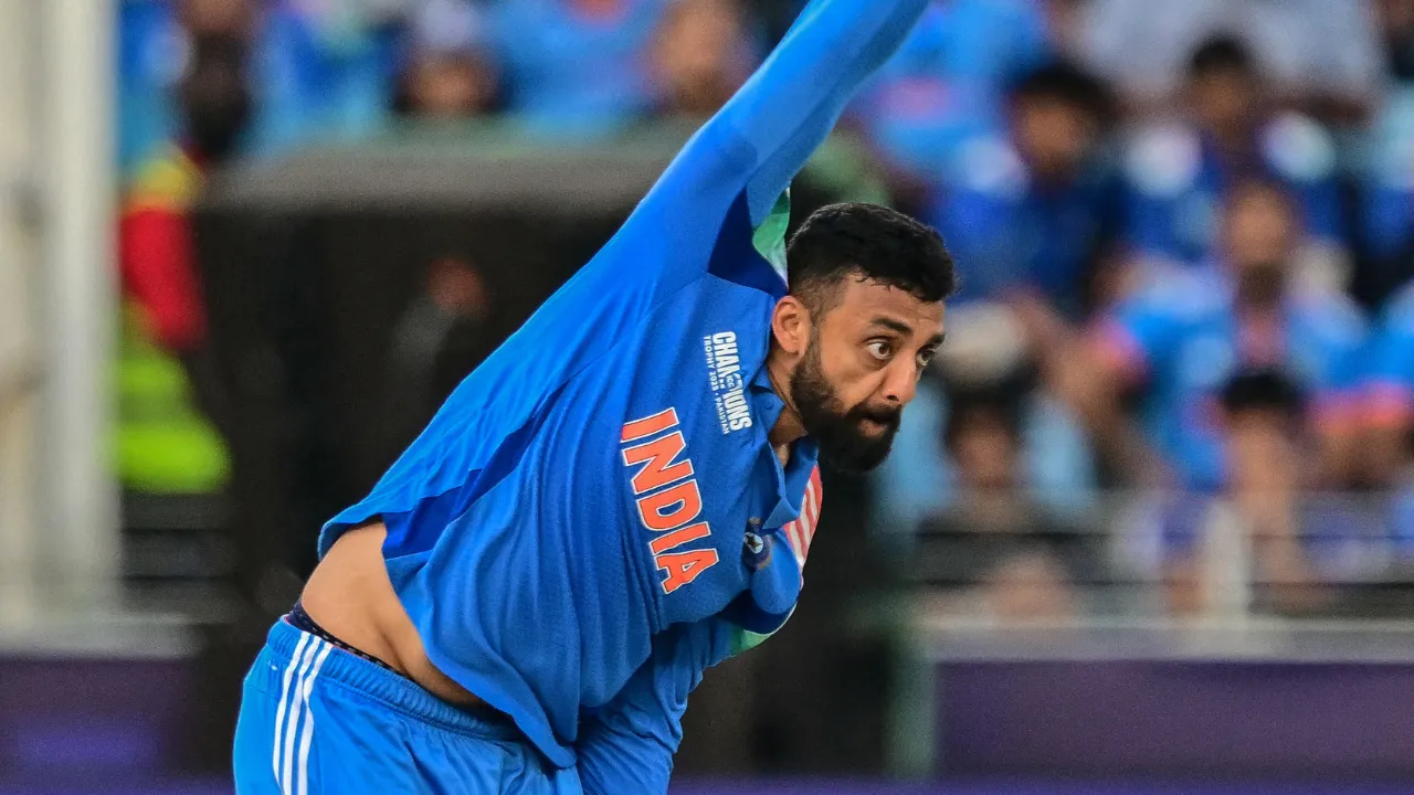  Varun Chakaravarthy in action Photograph: (AFP) 