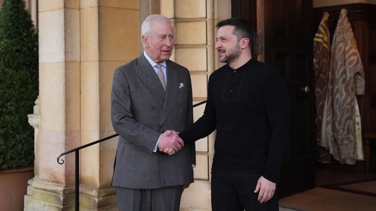  Ukrainian President Volodymyr Zelensky meets Britain King Charles III at Sandringham Estate  Photograph: (AFP) 