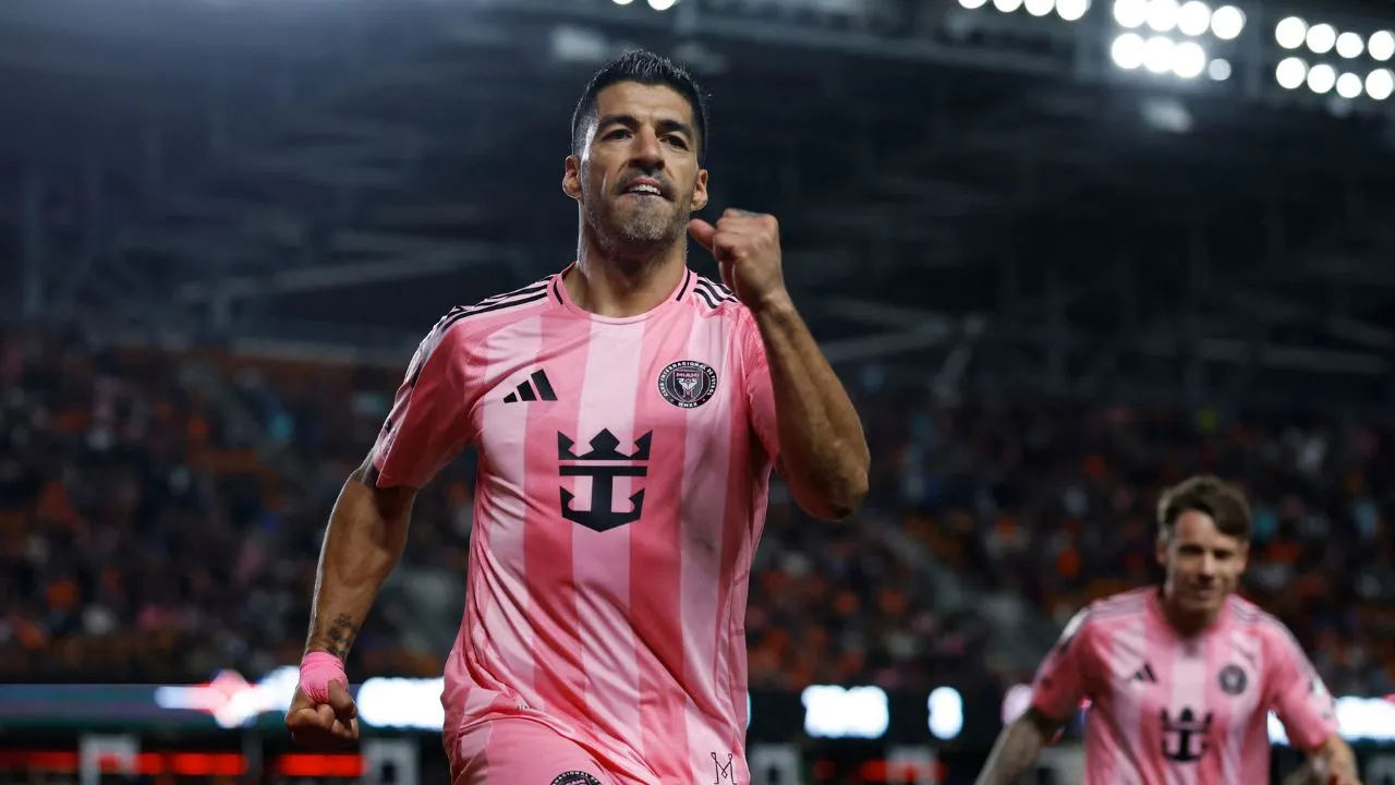  Suarez hits prime form in Messi’s absence as Miami rout Houston in MLS Photograph: (AFP) 