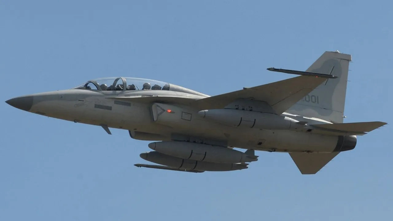  Philippine Military Fighter Jet Disappears While Targeting Insurgents in the South  Photograph: (AFP) 