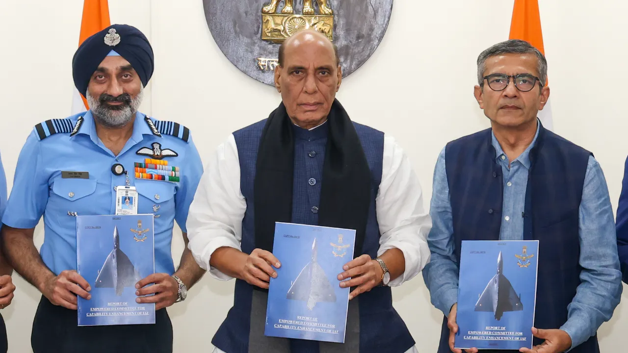  Appreciating the committee's work, Rajnath Singh directed that the recommendations be followed up in a time-bound manner. Photograph: (PIB) 