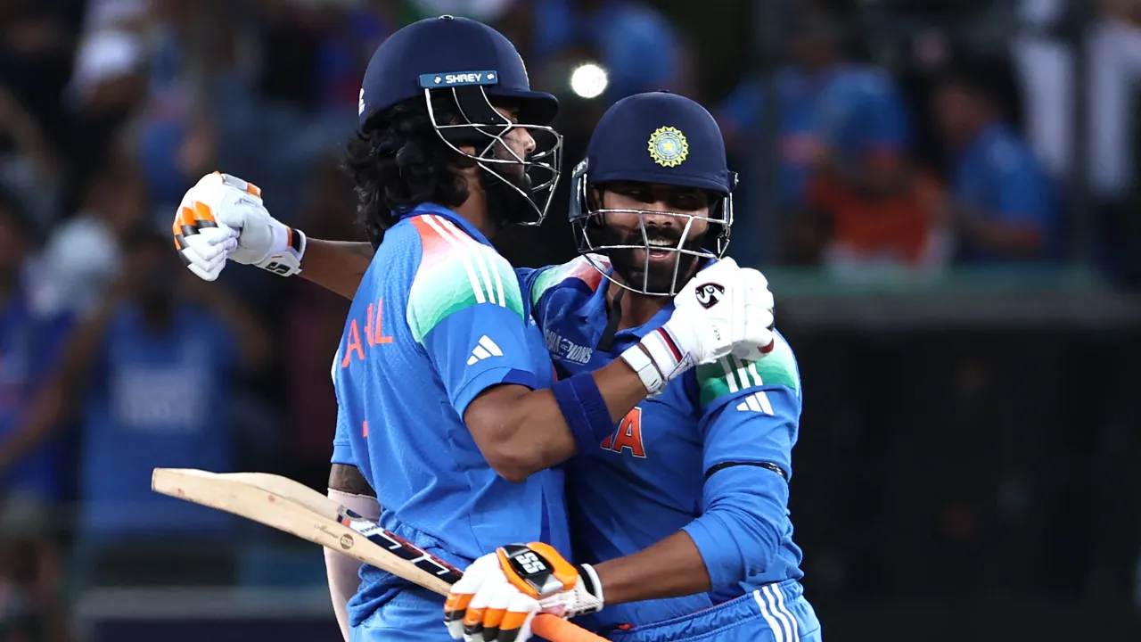  KL Rahul and Ravindra Jadeja celebrate  Photograph: (AFP) 