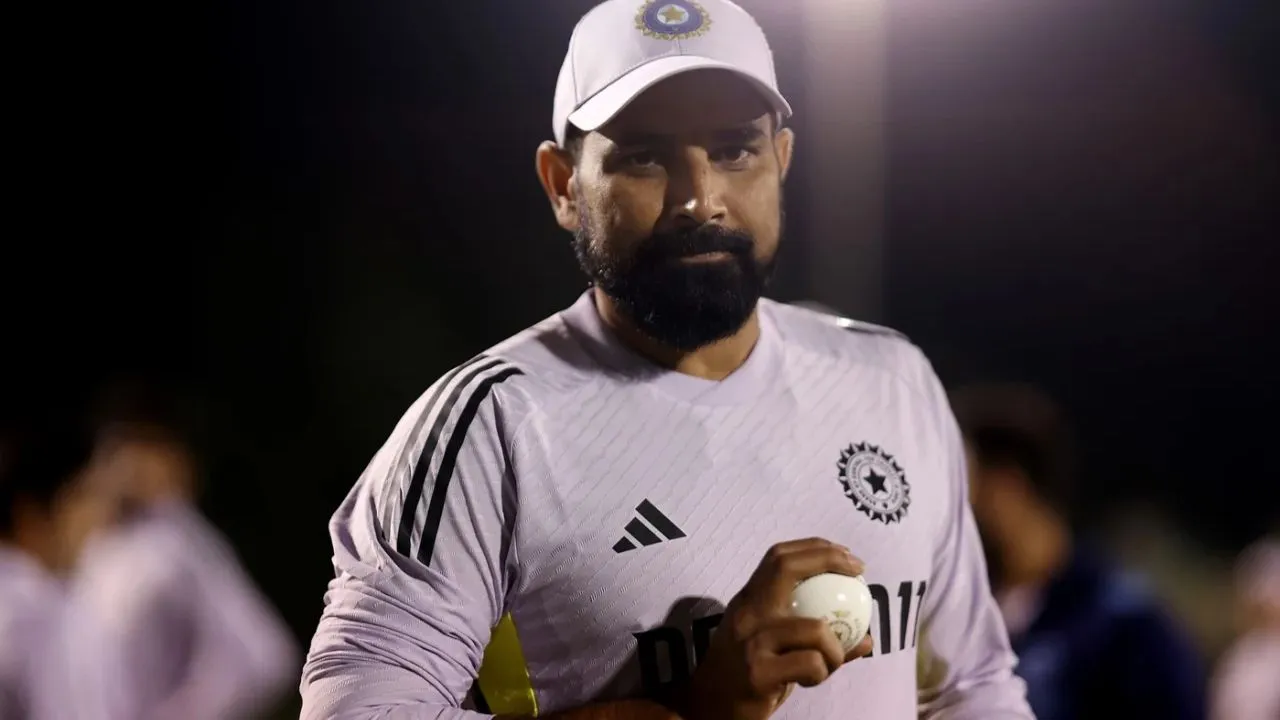  Test greats back Shami’s plea to revoke salvia ban for ‘reverse swing’ Photograph: (Others) 