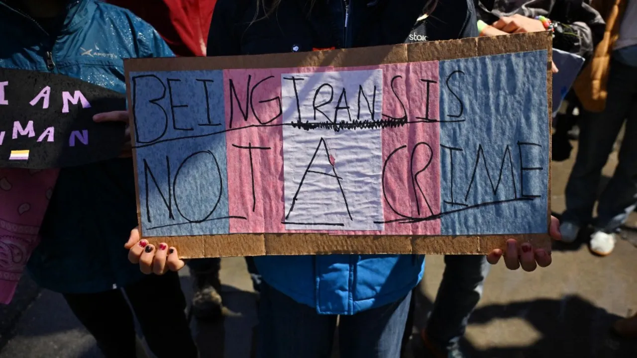  Supporters of transgender youth demonstrate outside Children's Hospital Los Angeles (CHLA) on February 6, 2025. Photograph: (AFP) 