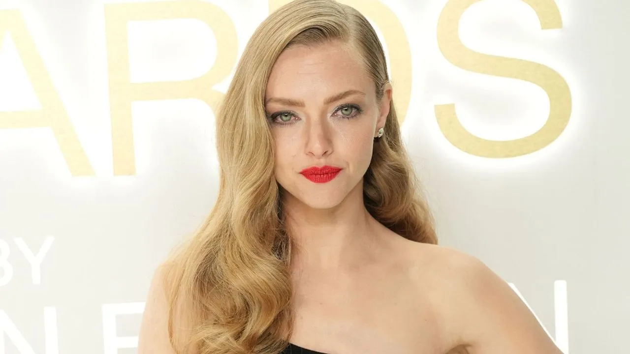  Amanda Seyfried Photograph: (X) 