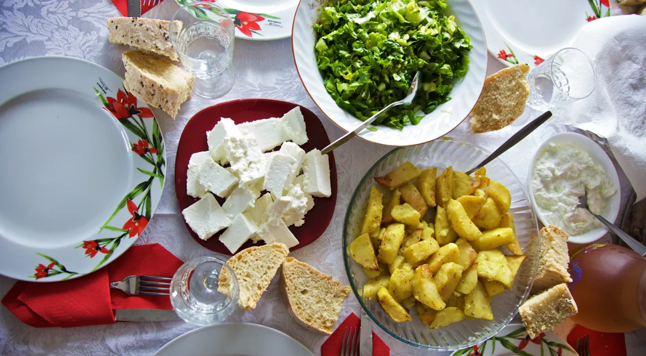  The Mediterranean diet combined with physical activity could prevent diabetes. In photo: The Ikarian diet includes fruits, vegetables, beans, fish, and olive oil. Photograph:(Getty) 