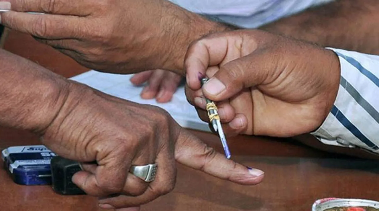 Election Photograph:(Zee News Network) 