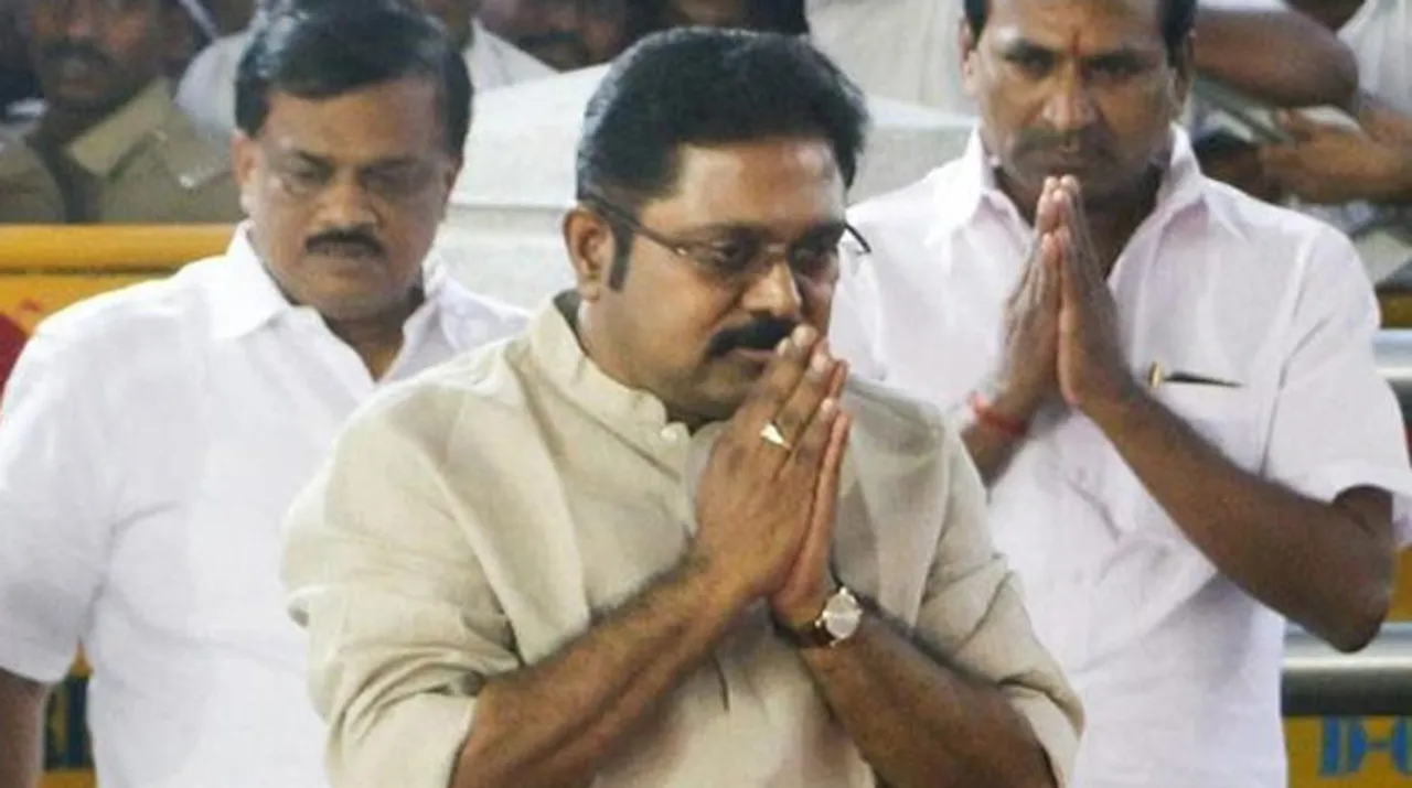  TTV Dhinakaran Photograph:(Zee News Network) 