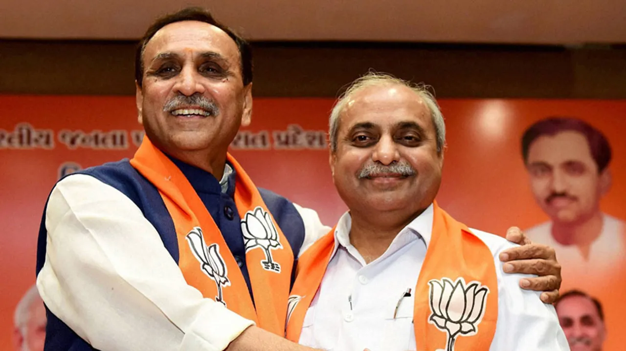  'Displeased' Nitin Patel gets Gujarat's finance ministry Photograph:(Zee News Network) 