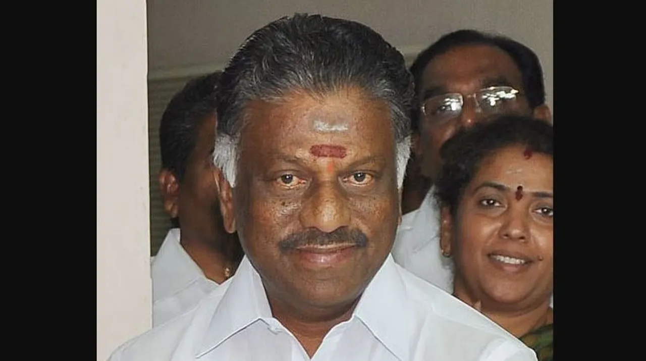  O Panneerselvam Photograph:(Others) 