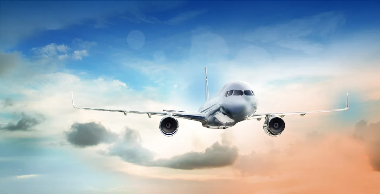  Airline Photograph:(Others) 