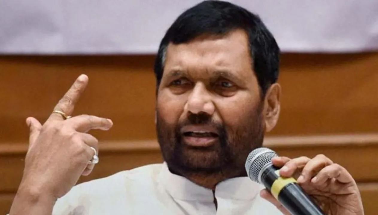  Union Minister Ram Vilas Paswan. Photograph:(PTI) 