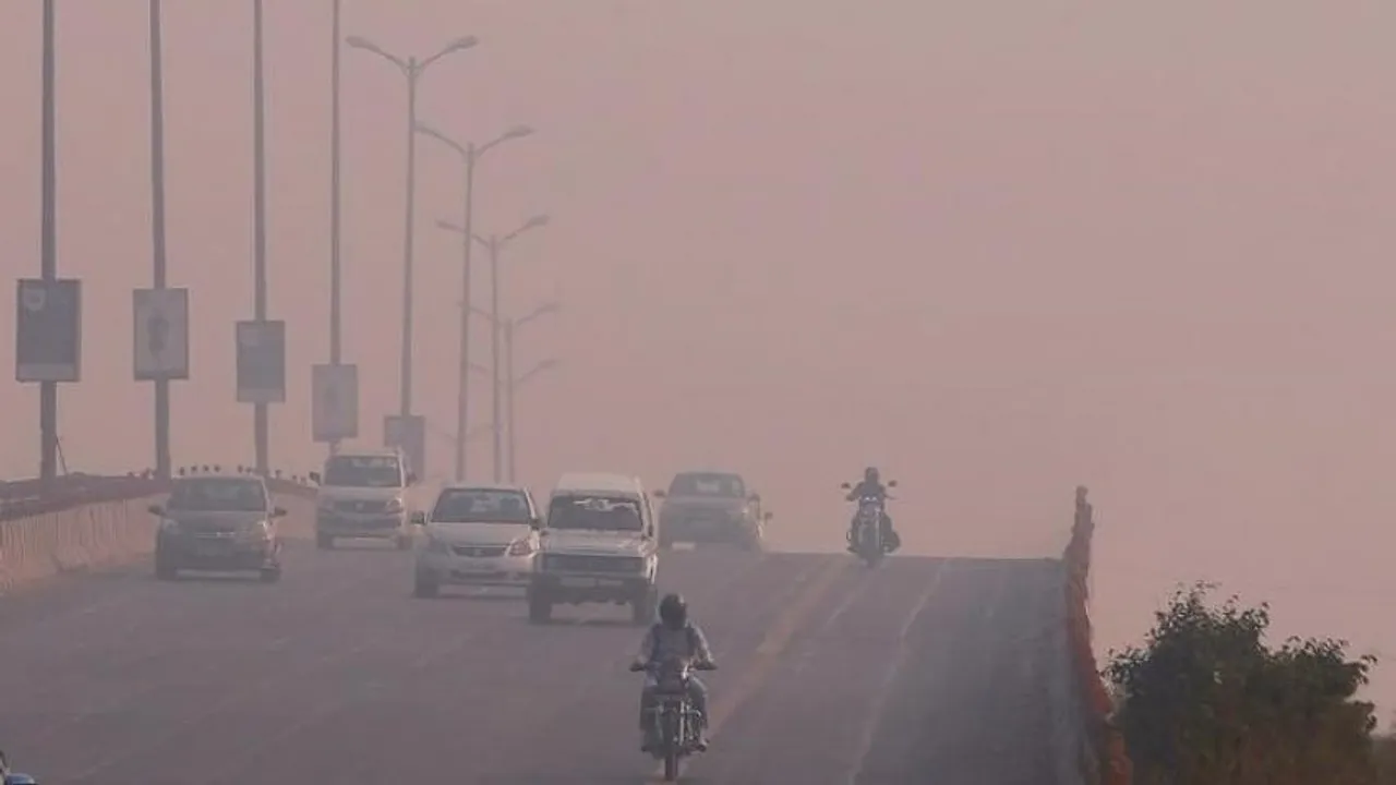  Delhi pollution Photograph:(Reuters) 