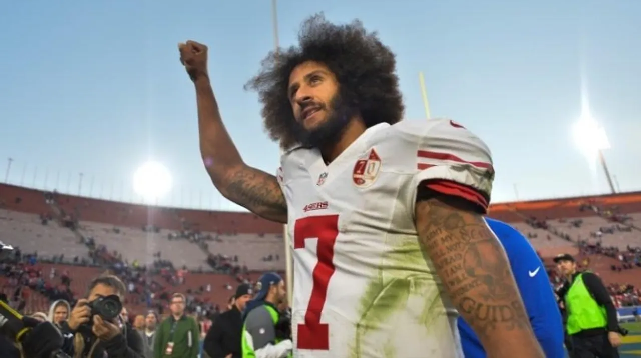  Kaepernick Photograph:(Reuters) 