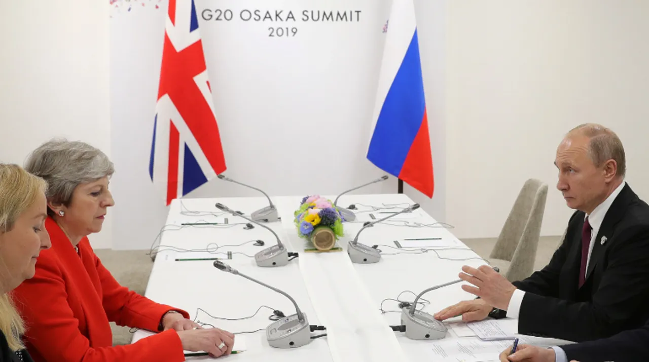  Putin meets PM Theresa May at G20 Photograph:(Reuters) 