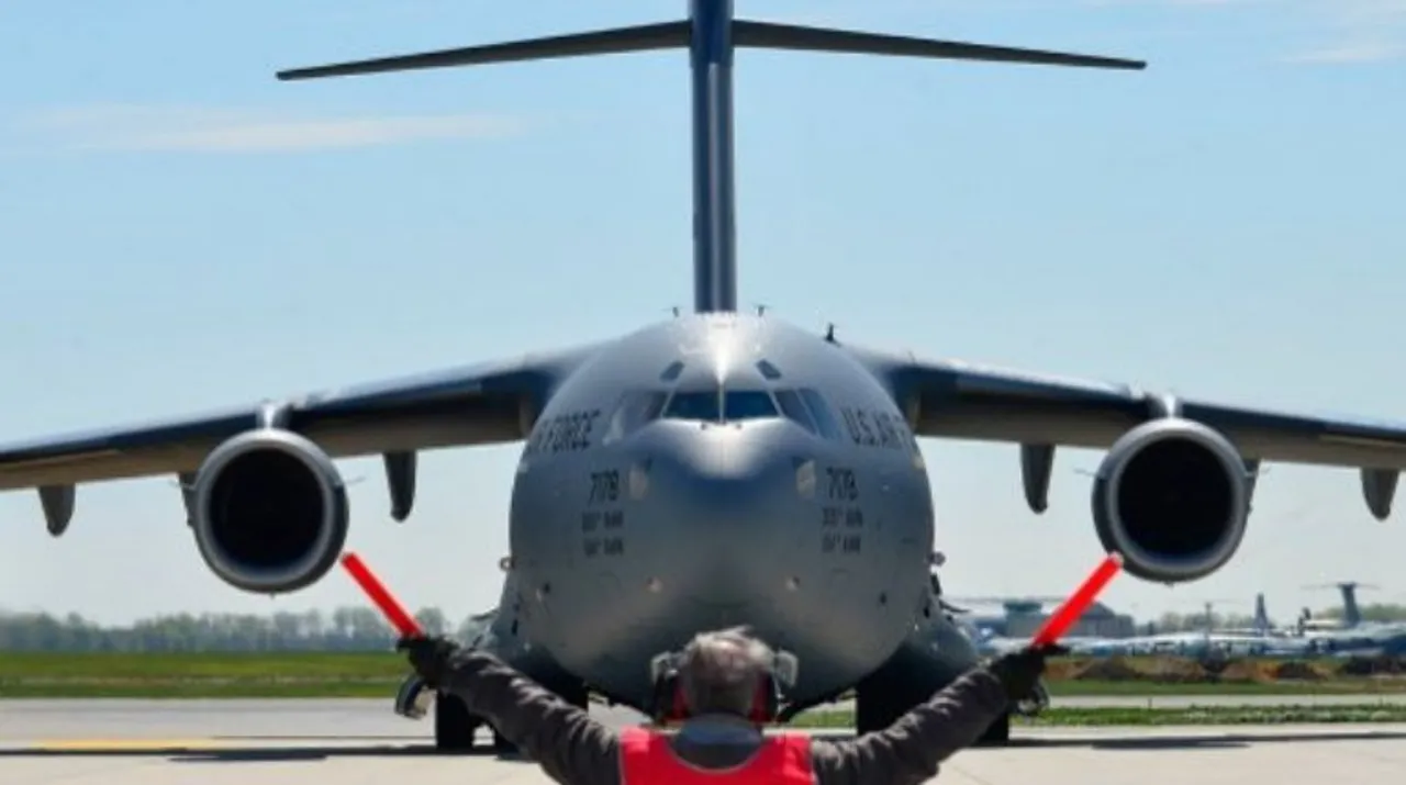  Nepal international airport Photograph:(AFP) 