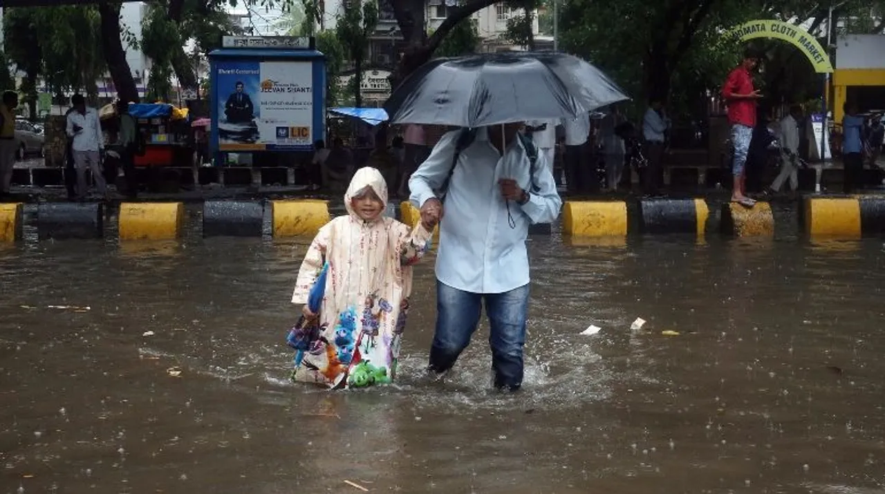  Rains Photograph:(Reuters) 