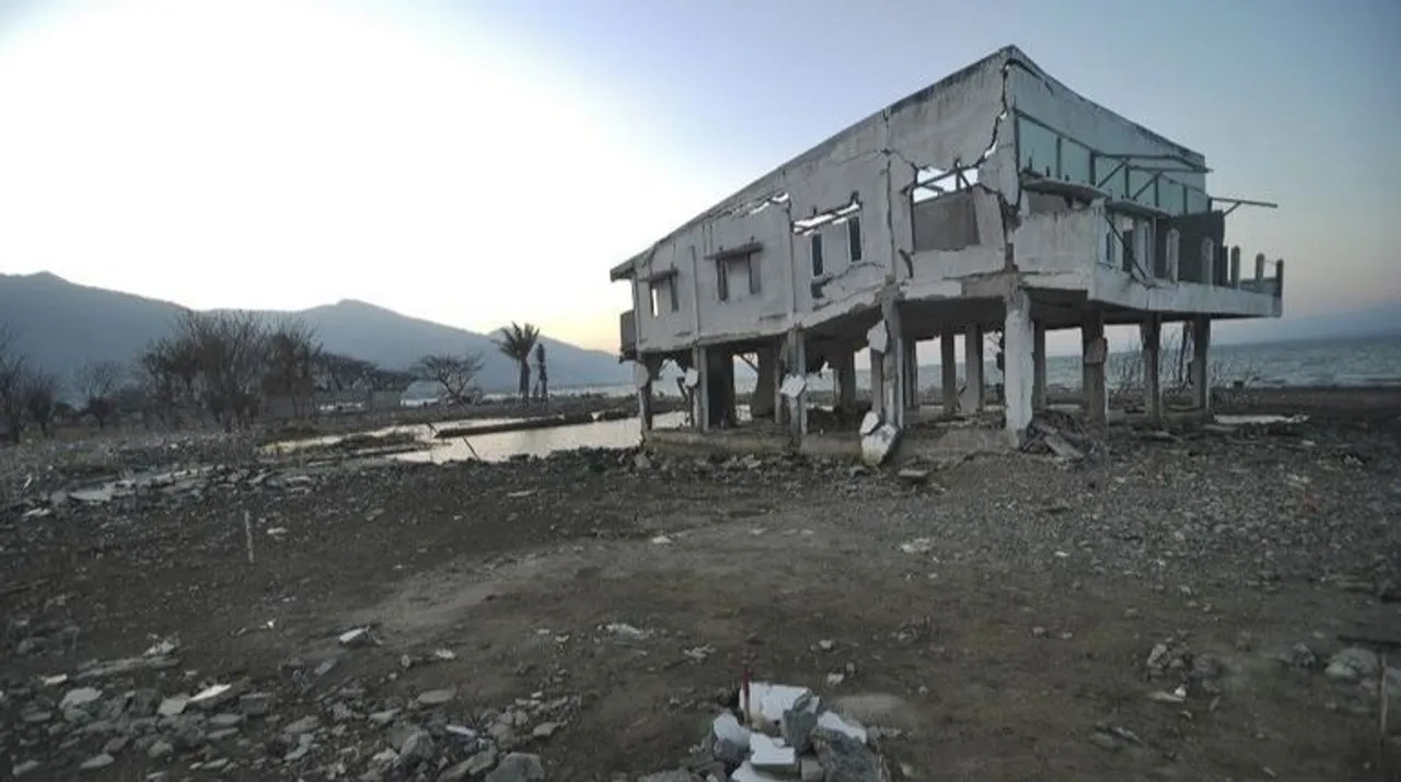  Indonesia earthquake Photograph:(AFP) 