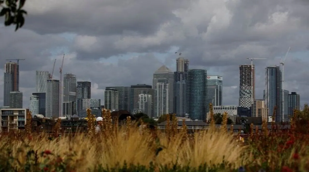  The Canary Wharf financial district in London Photograph:(Reuters) 