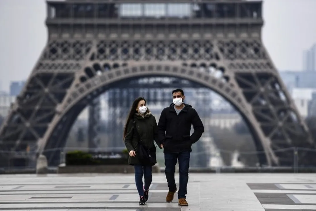  As Omicron spreads rapidly, France records over 100,000 cases in 24 hours  Photograph:(AFP) 