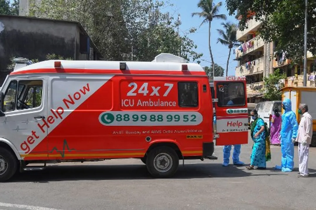  COVID-19 in Mumbai Photograph:(AFP) 