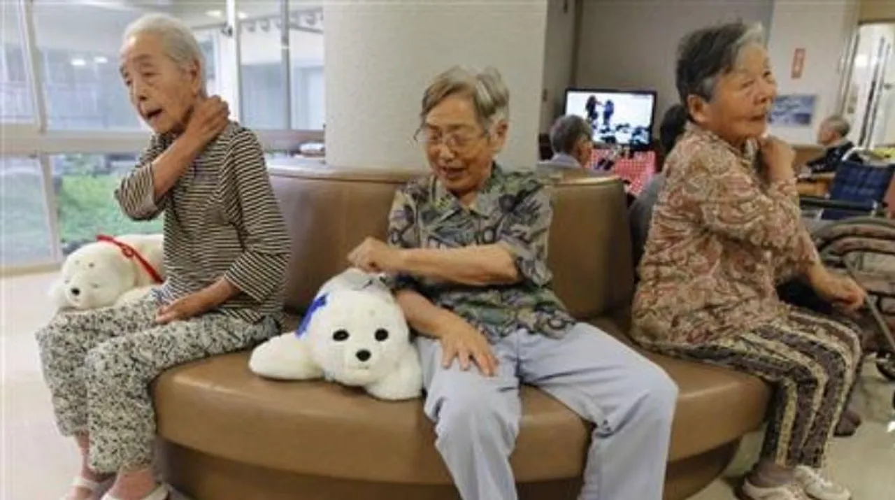  PARO - Japanese robot Photograph:(Reuters) 