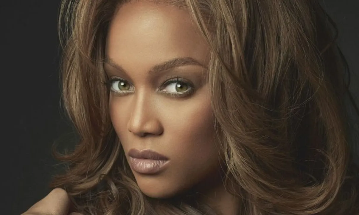  Tyra Banks  Photograph:(X) 