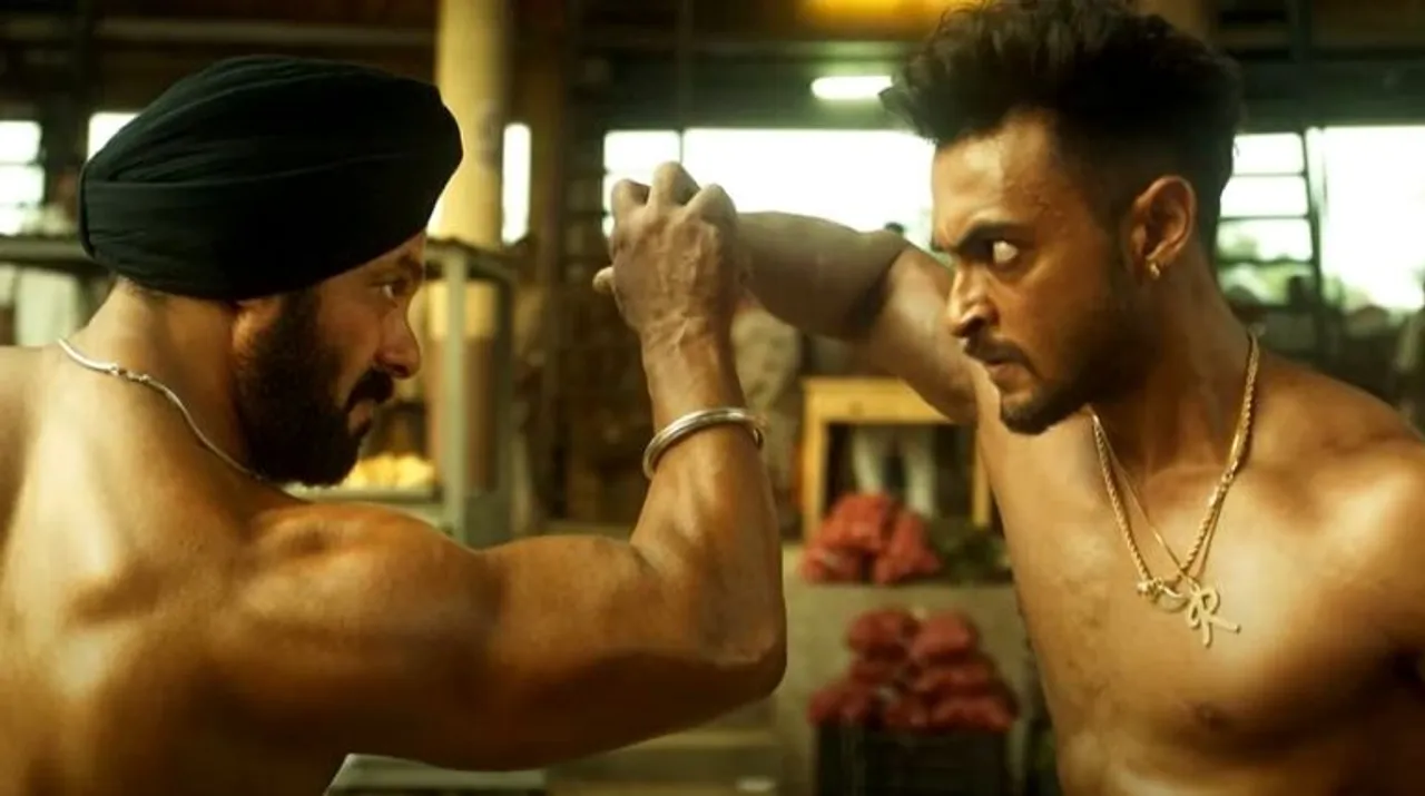  Salman Khan and Aayush Sharma in a still from 'Antim: The Final Truth' Photograph:(Others) 
