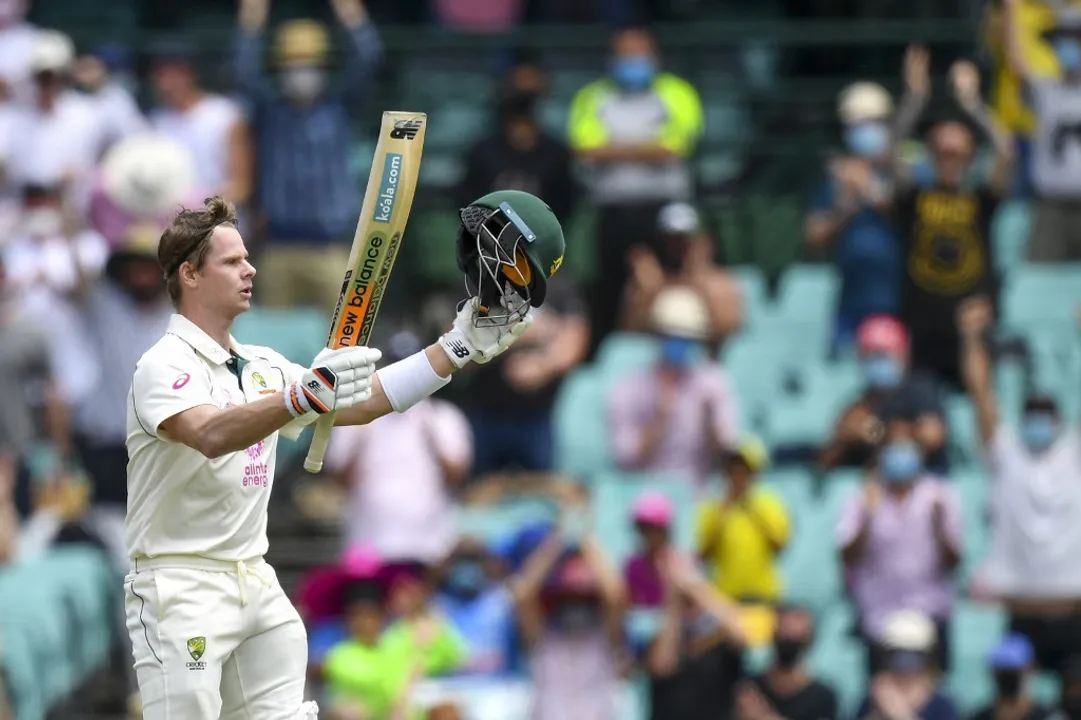  Smith smacks 27th century as India trail Australia by 312 Photograph:(AFP) 