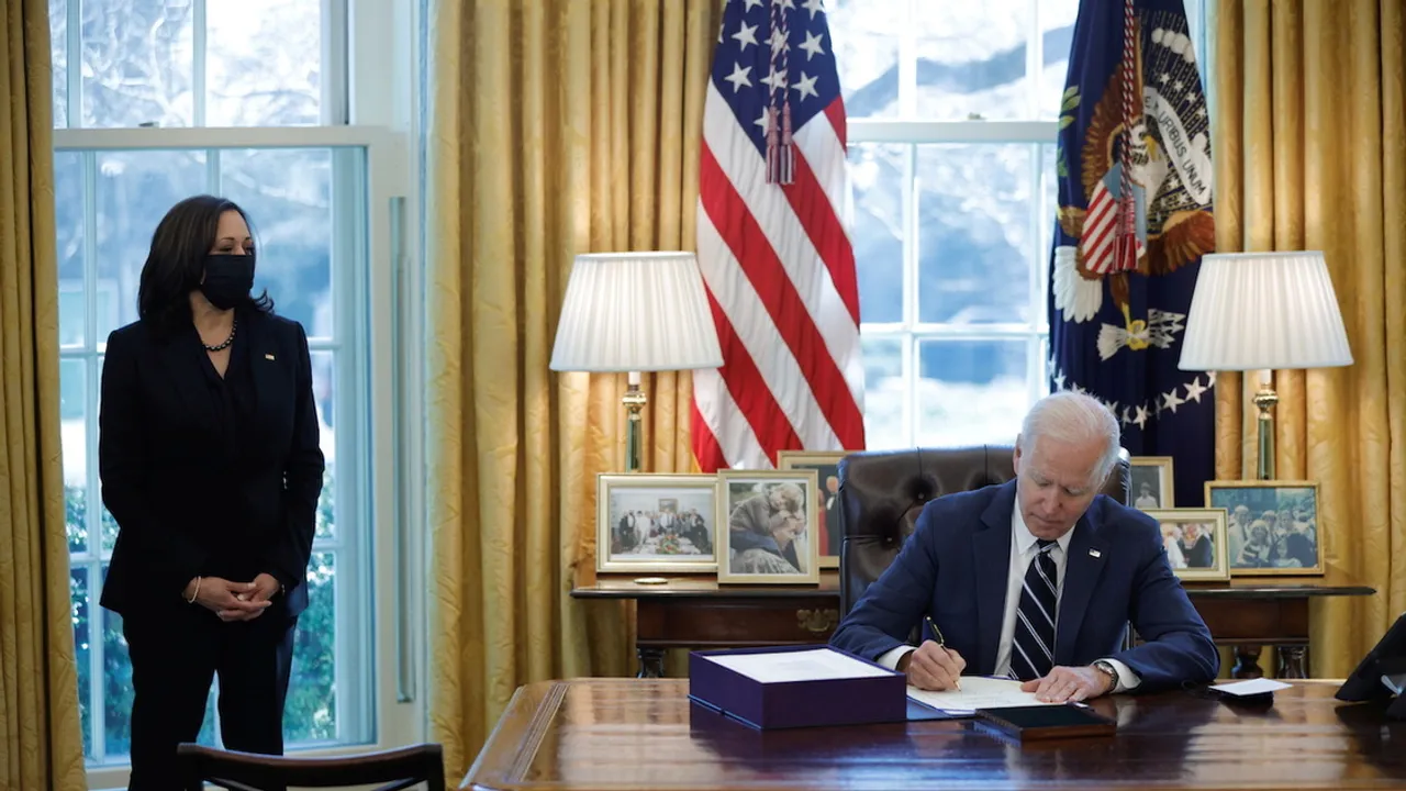  Biden signs stimulus bill Photograph:(Reuters) 