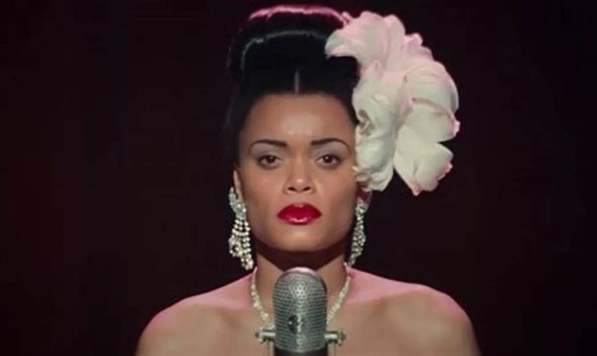  Andra Day Photograph:(X) 